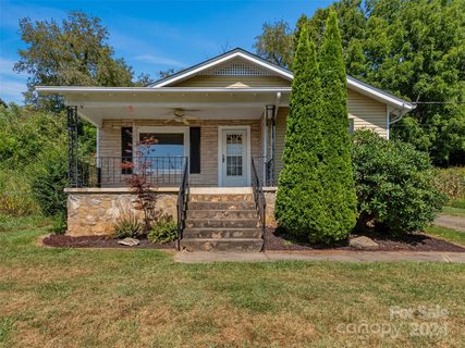 57 Nesbitt Street sold home in Hillside Terrace, Waynesville, NC