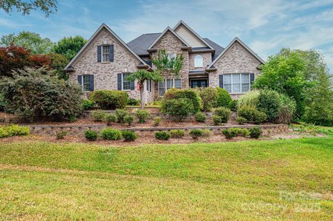 6331 Dwayne Starnes Drive sold home in Baker Mountain Estates, Hickory, NC