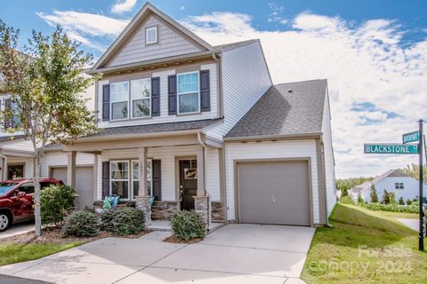 Previously sold for $293,500