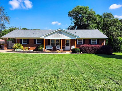 10 Spruce Pine Drive sold home in Woodland Park, Belmont, NC