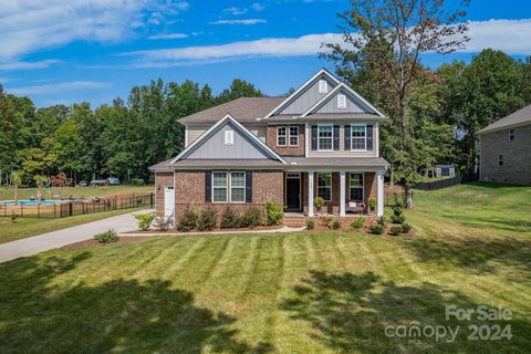 114 Larne Port Drive sold home in Larne Glen, Rock Hill, SC