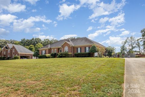 3821 Karrington Place sold home in Karrington, Monroe, NC
