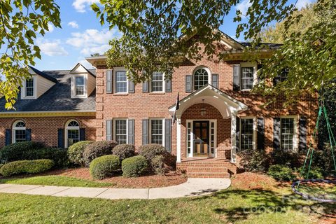 Previously sold for $870,000