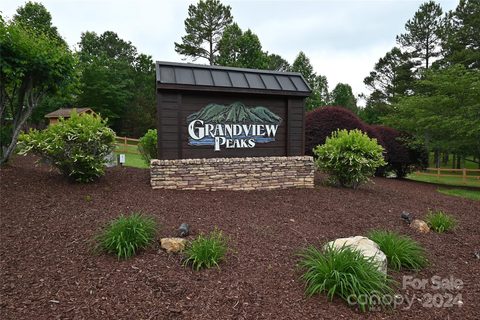 33 Grandview Peaks Drive