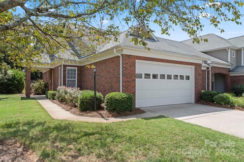 13240 Mint Lake Drive sold townhome in Mint Lake Village, Matthews, NC