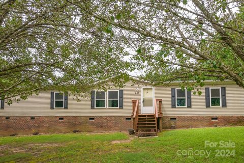 243 Maristone Drive sold home in Featherstone, Statesville, NC