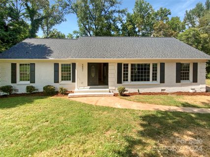 5801 Aqua Court