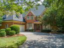 905 Arborfield Drive sold home in Matthews, SC