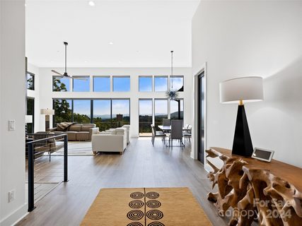 235 Curtain Bluff
