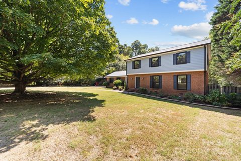 1060 Churchill Road sold home in Kimberly, Davidson, NC