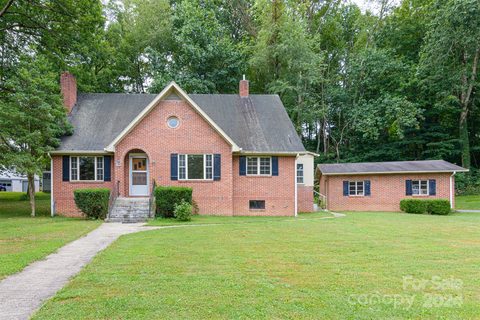 388 E Marshall Street sold home in Brookmont, Waynesville, NC