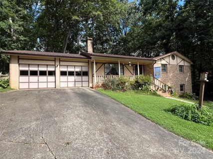 1178 Mountain Shadows Drive sold home in Mountain Shadows, Morganton, NC