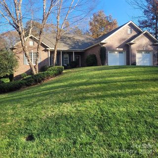 6160 Hayden Drive sold home in Shoal Creek Cove, Hickory, NC
