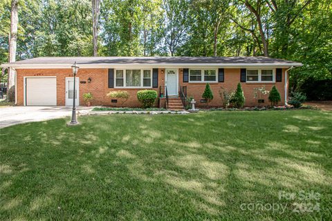 6101 Caroline Drive sold home in Worwood Acres, Matthews, NC