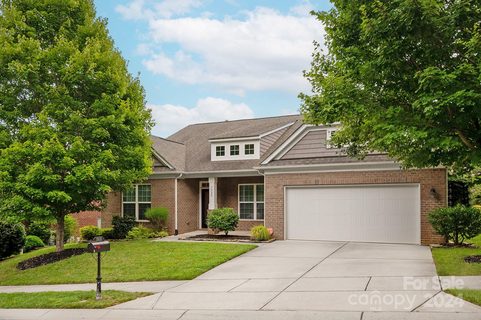 7920 Rolling Creek Court sold home in Springbrook, Charlotte, NC