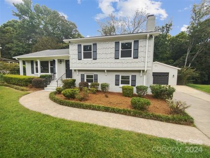 621 Braxfield Drive
