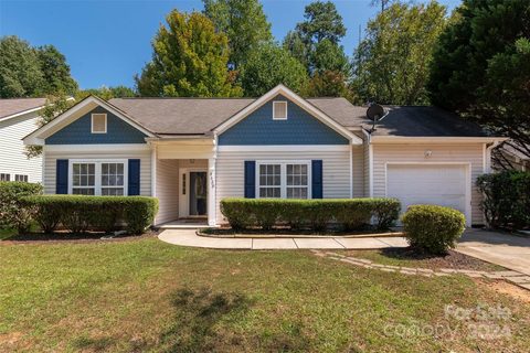 4430 N Brandie Glen Road sold home in Scotsborough, Charlotte, NC