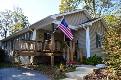 82 Victoria Springs Drive sold home in Three Seeds, Flat Rock, NC