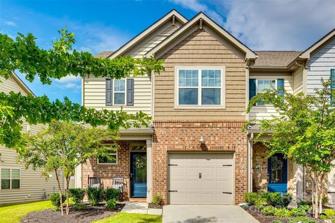 341 Kennebel Place