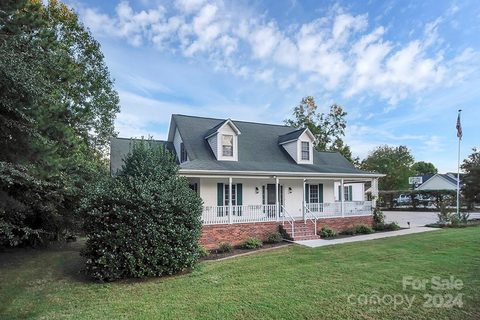 210 Harbor Point Drive sold home in Harbor Point, Cherryville, NC