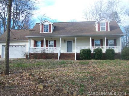 2608 Oaklawn Court