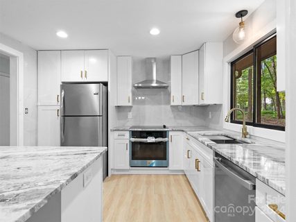 145 N Scalybark Trail
