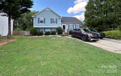 2928 Hosta Drive sold home in Grenelefe Village, Charlotte, NC