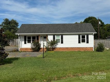 623 Gladedale Lane sold home in Newtown Estates, Monroe, NC