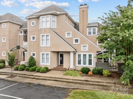 9200 Ravenwing Drive sold condo in Audubon Parc, Charlotte, NC