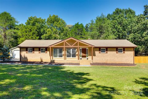 4590 Artdale Road sold home in Shenandoah Estates, Concord, NC