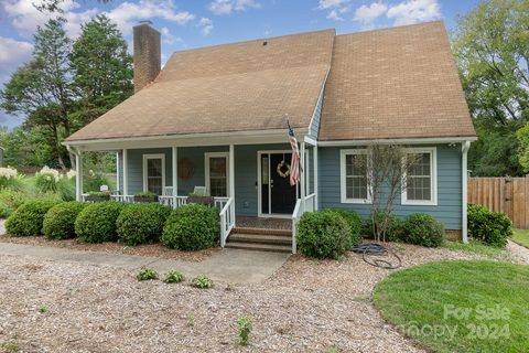 8036 Tifton Road sold home in Innisfree, Charlotte, NC