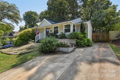 628 Manhasset Road