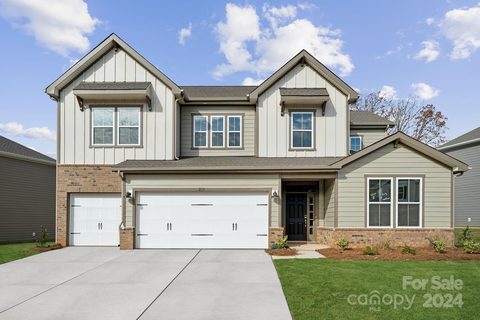 213 E Warfield Drive sold home in Oakridge Farms, Mooresville, NC