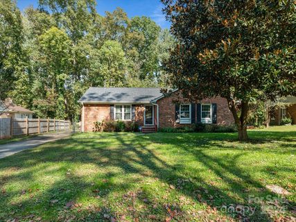 6221 Cross Creek Lane