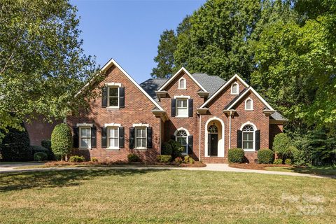 318 Summermore Drive sold home in Summerlin, Charlotte, NC