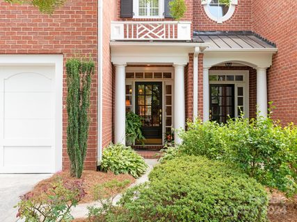 Previously sold for $618,000