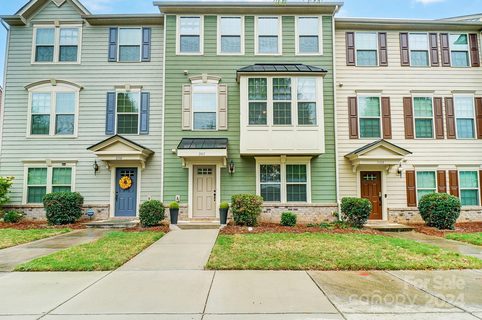 2112 Arbor Loop Drive