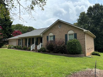 905 Sandy Lane sold home in Forest Brook, Gastonia, NC