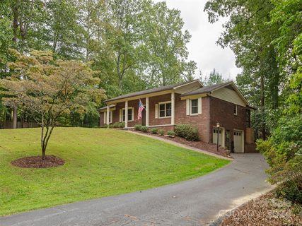 204 Ginseng Lane sold home in Long John Mountain, Hendersonville, NC