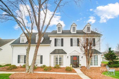 5811 Creft Circle