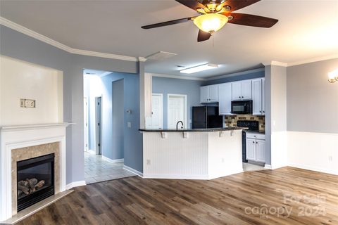 8587 Carolina Lily Lane
