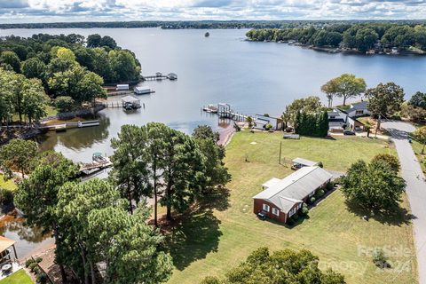 8523 Sylvan Drive sold home in Gabriel Acres, Terrell, NC