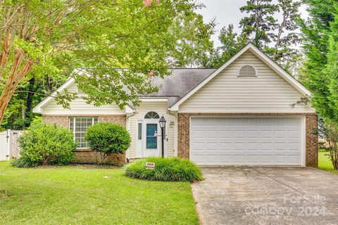 4428 Hounds Run Drive sold home in Habersham, Matthews, NC