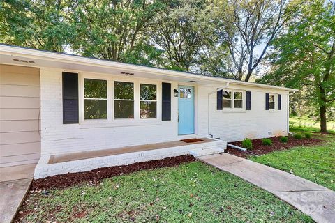 163 E Edison Drive sold home in Iredell Heights, Statesville, NC