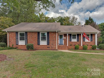 1413 Edgewater Drive