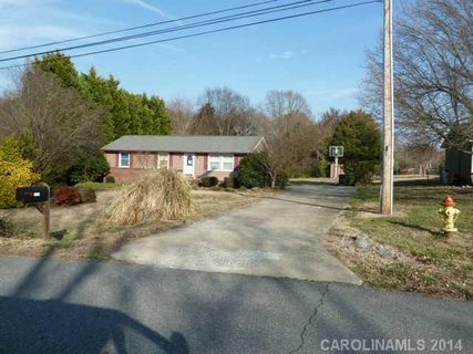 621 Nw Springfield Drive sold manufactured home in Spring Hill, Concord, NC