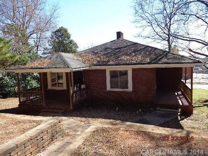 913 Ambassador Street sold multi-family property in Summit View, Charlotte, NC