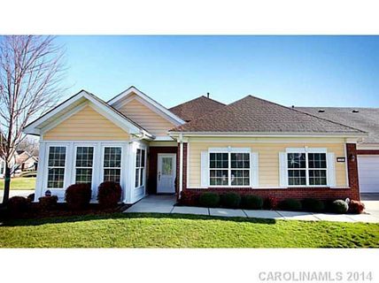 2203 N Castle Court sold townhome in St Andrews, Matthews, NC