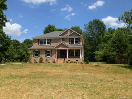 193 Shoreline Loop 29 sold home in Bayview Estates, Mooresville, NC