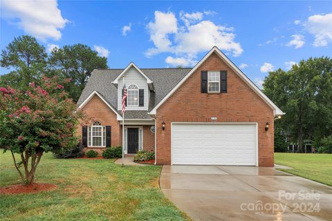 120 Water Ash Court sold home in The Woodlands, Mooresville, NC